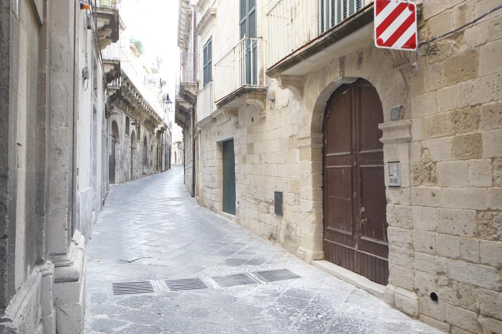 Ortigia Camere Con Vista Da Giulio B&B Szirakúza Kültér fotó