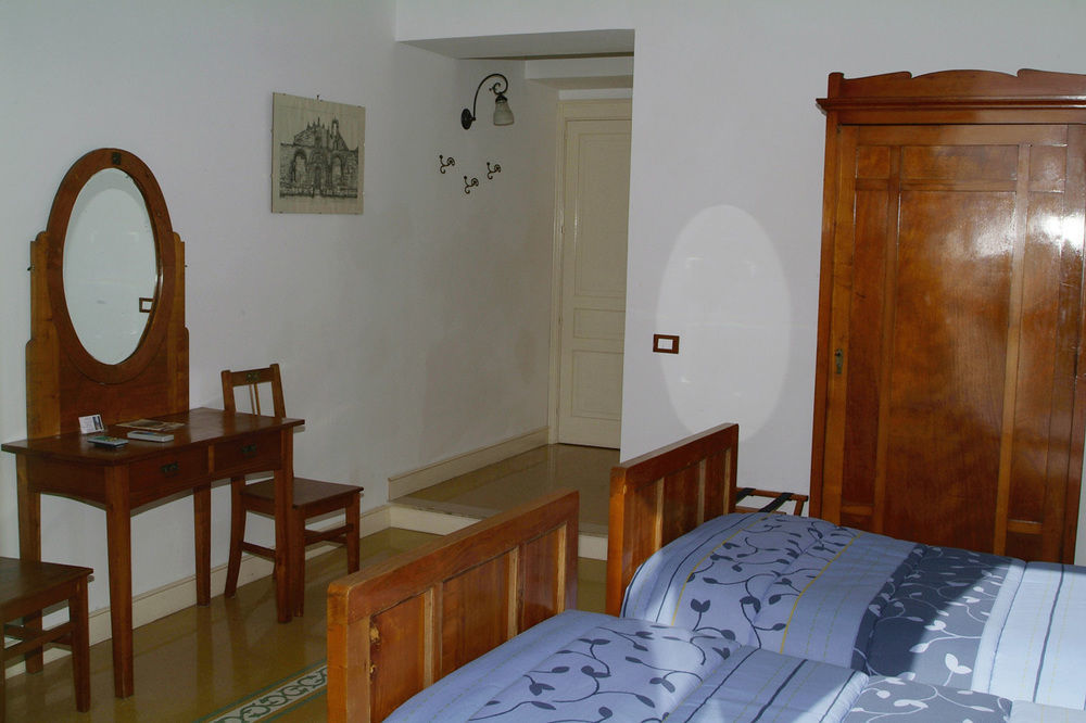 Ortigia Camere Con Vista Da Giulio B&B Szirakúza Kültér fotó